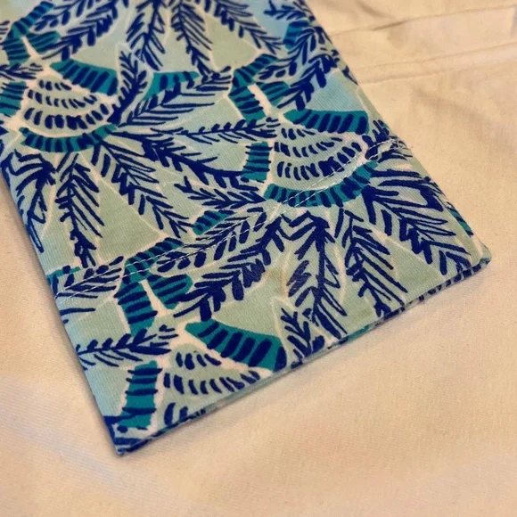 Lilly Pulitzer UPF 50+ Asher Popover Whisper Blue One of a Kind Print Size Small - Picture 11 of 11